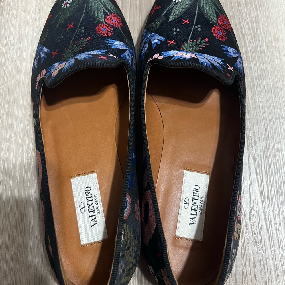 Authentic rank A Valentino Garavani